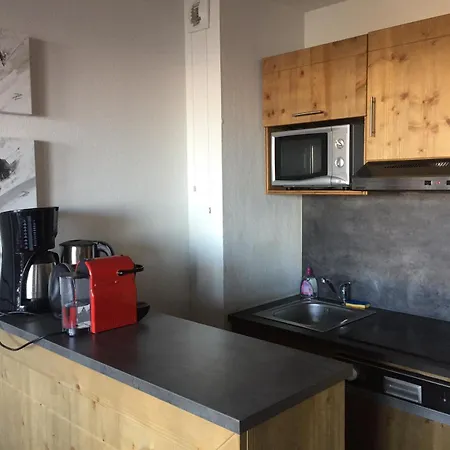 Travelski Premium - Le Roc Belle Face Apartment *