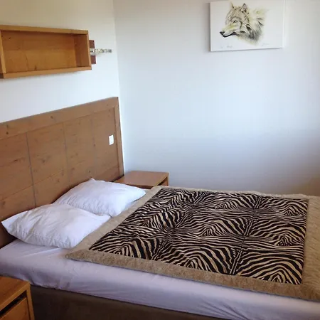Travelski Premium - Le Roc Belle Face Apartment *